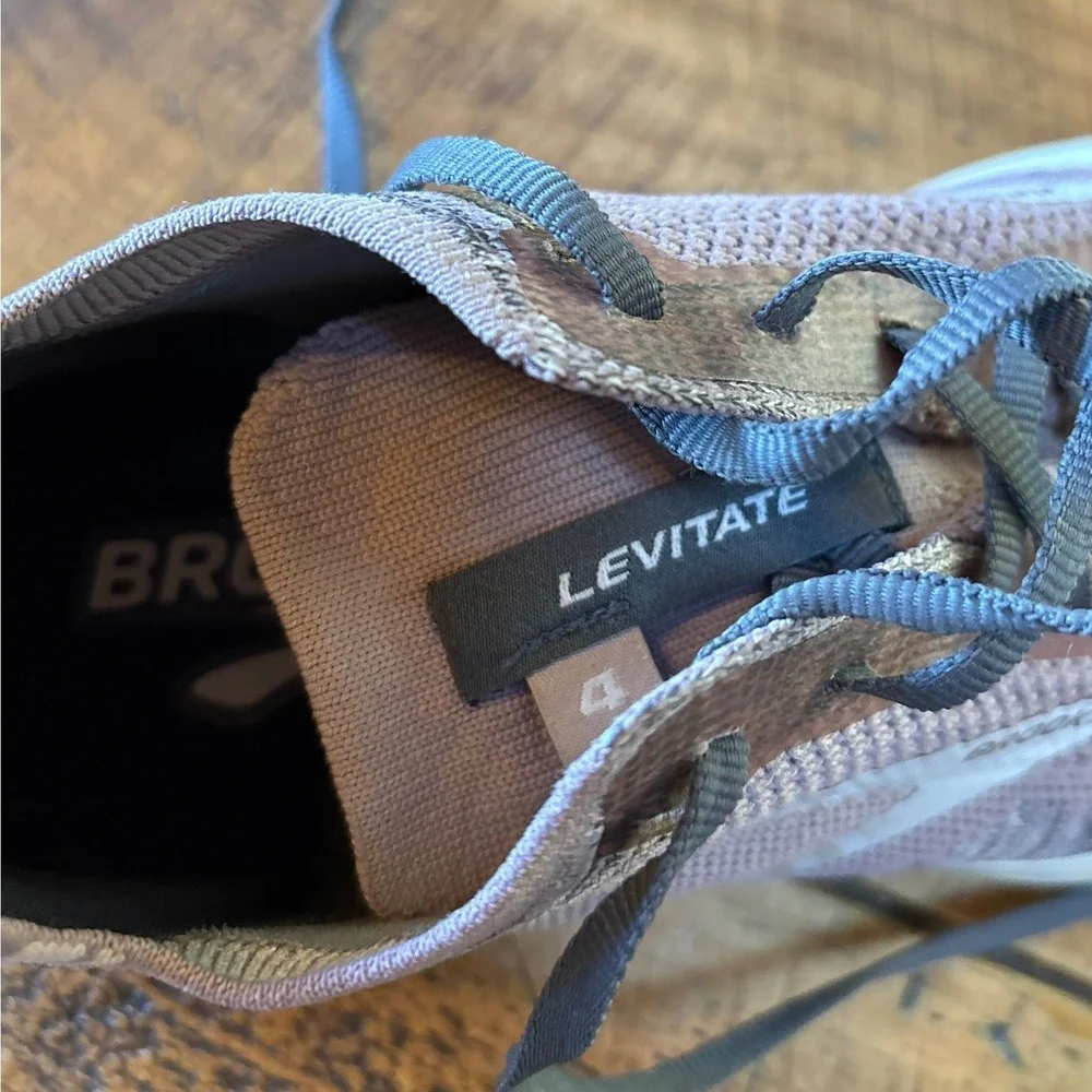 Brooks these shoes
